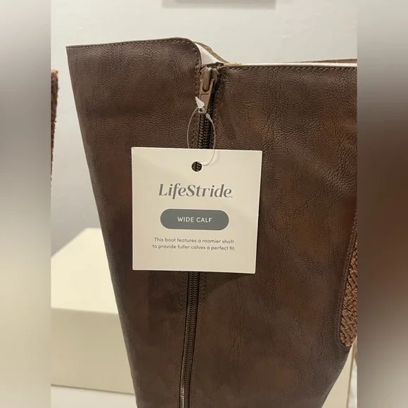 Brown Knee-High Women's Boots - Picture 3 of 8